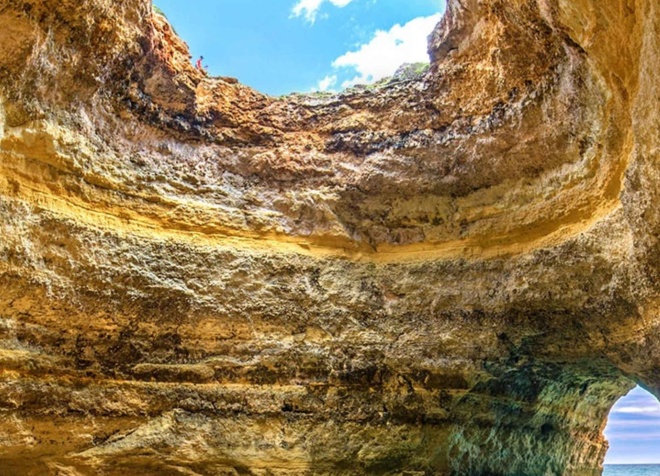 algarve seaside self-guided hike tour