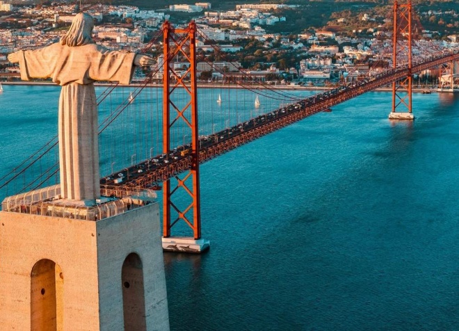 hiking portugal near lisbon