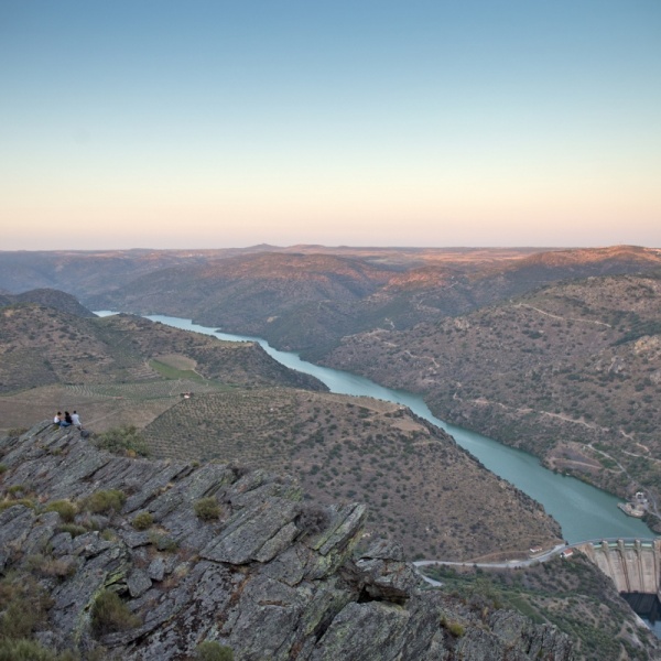 dam river portugal