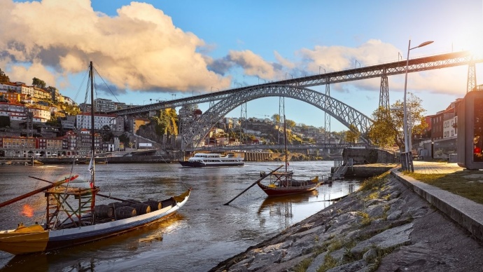 Most famous bridge in Porto