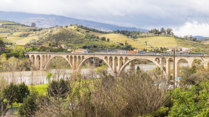 régua douro valley