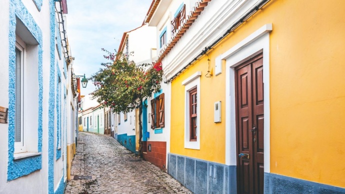 safe portugal for tourists