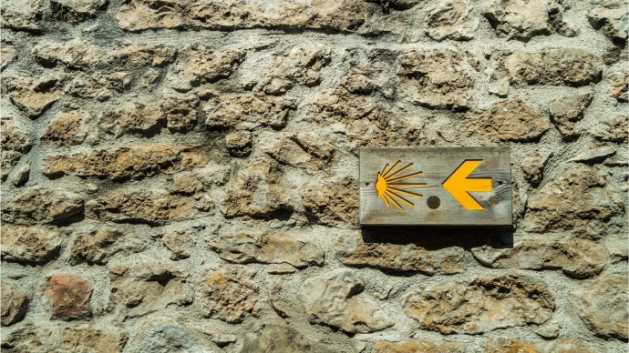 how far from lisbon to santiago compostela